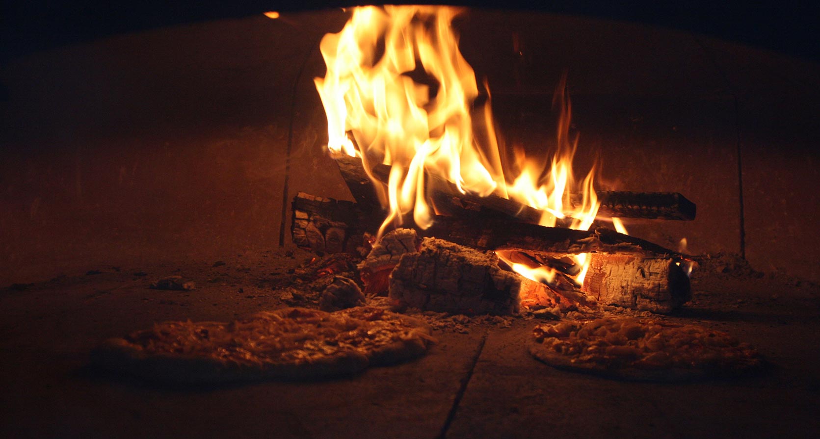 Log Home Wood Fired Pizza, McGregor, MN